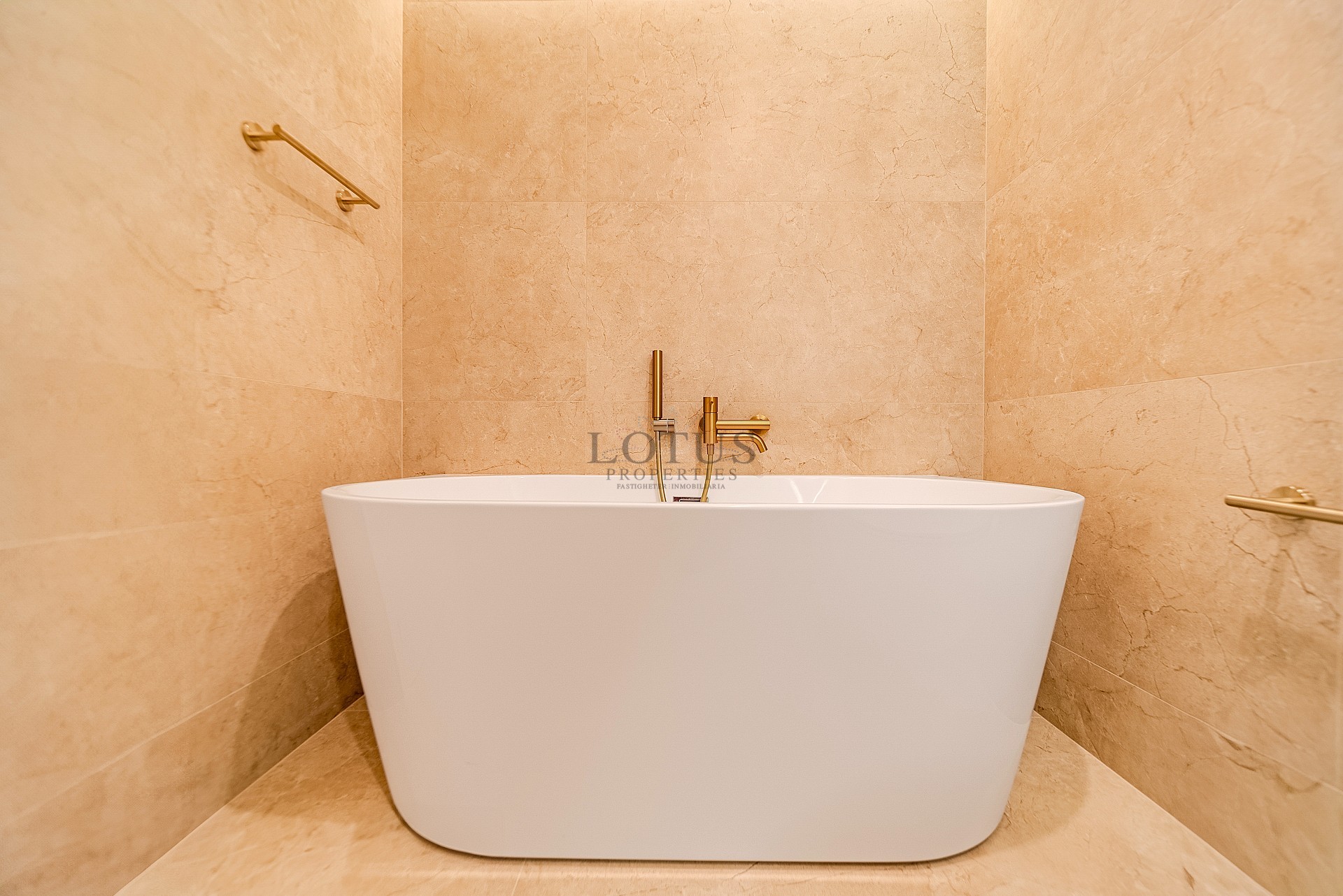 Luxury villa for sale in Altea with impressive views - Lotus Properties