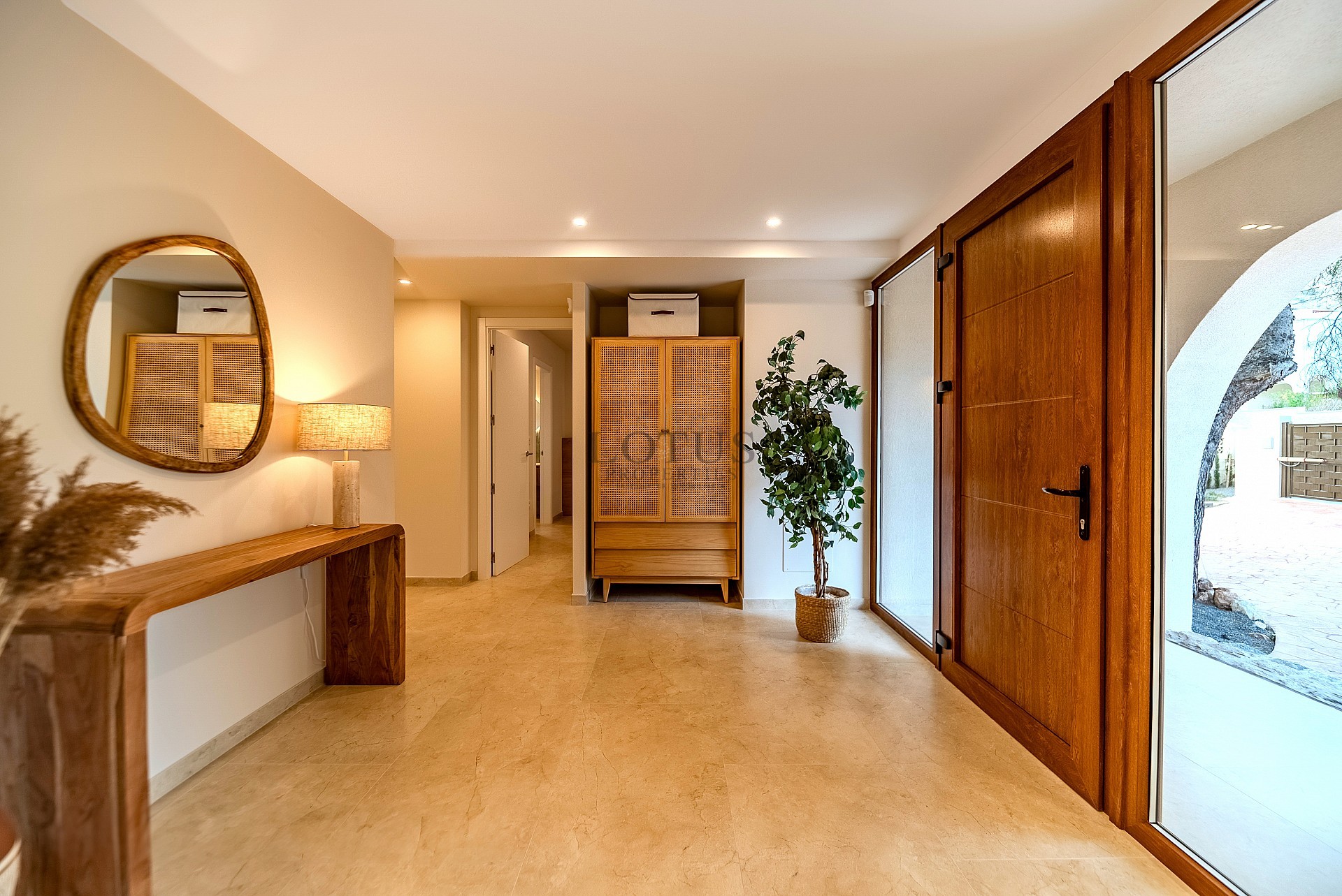 Luxury villa for sale in Altea with impressive views - Lotus Properties