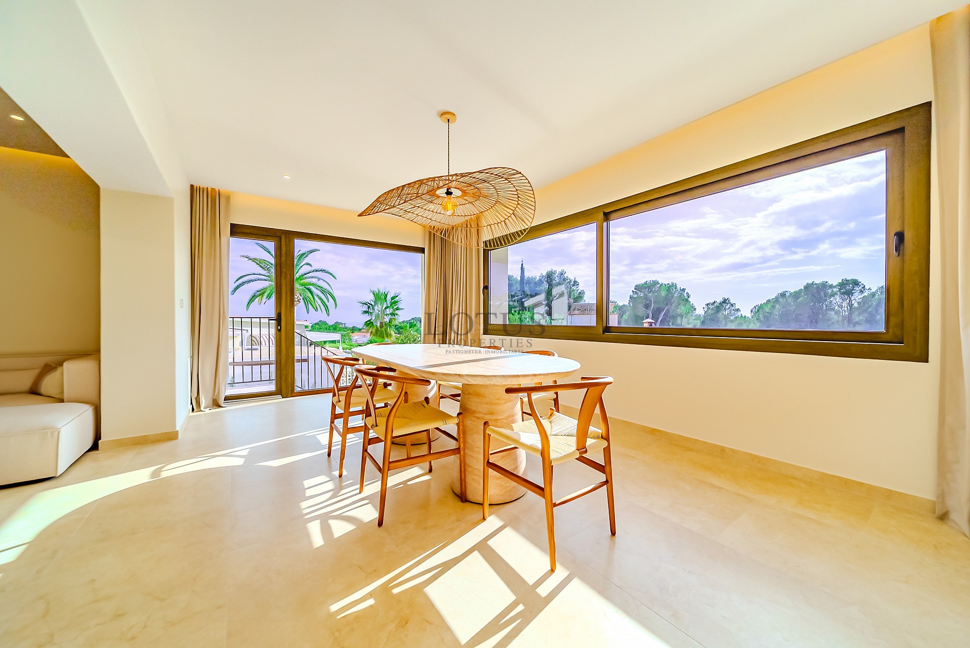 Luxury villa for sale in Altea with impressive views - Lotus Properties