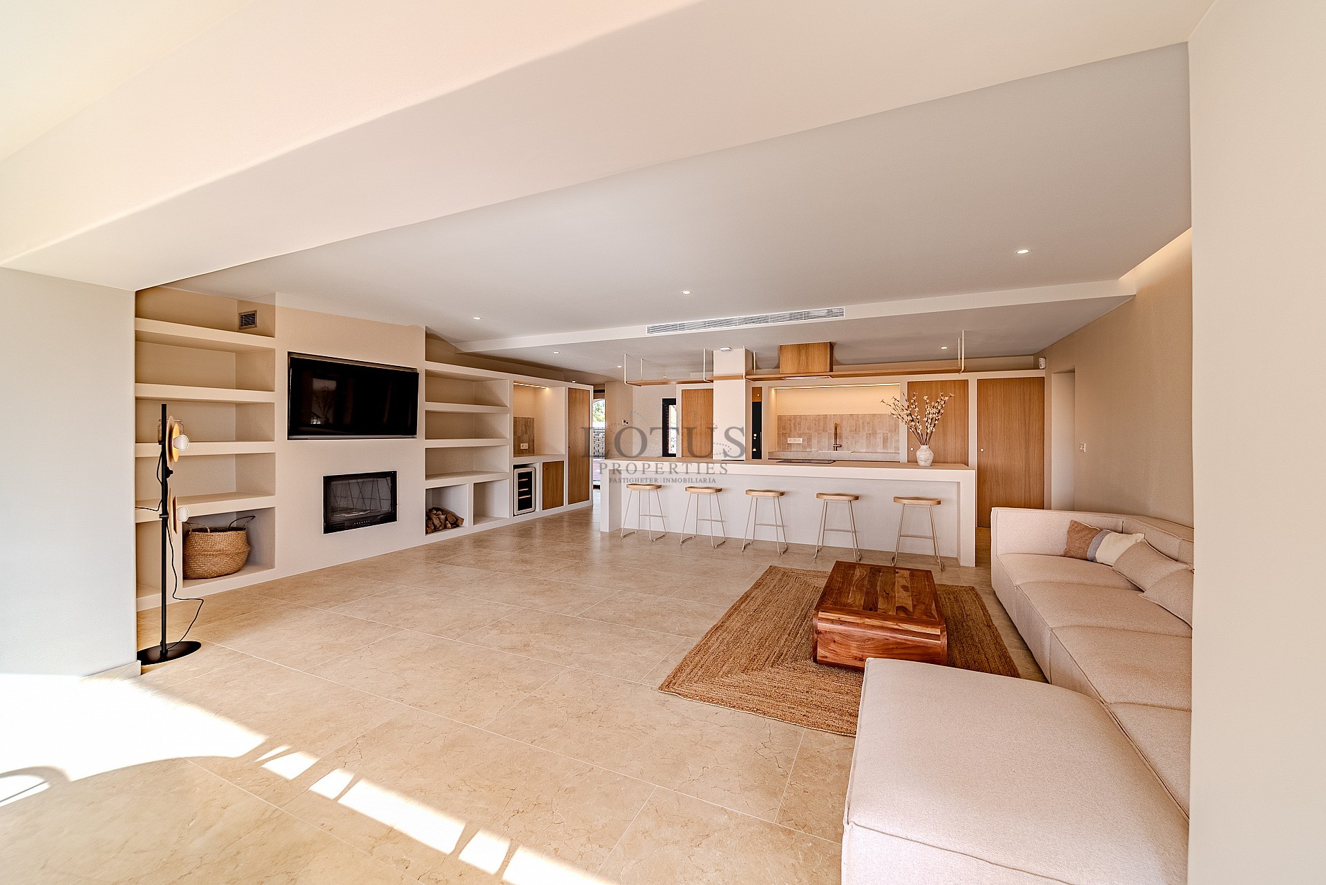 Luxury villa for sale in Altea with impressive views - Lotus Properties