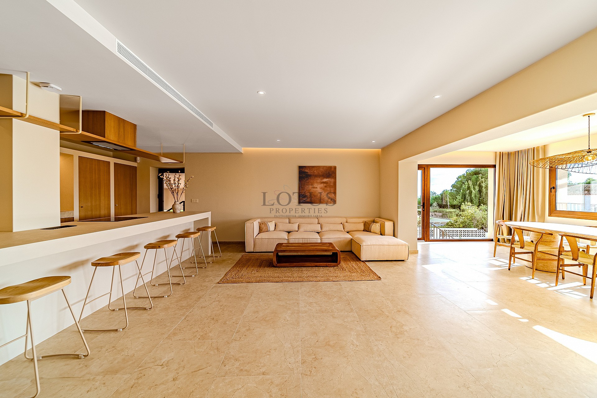 Luxury villa for sale in Altea with impressive views - Lotus Properties