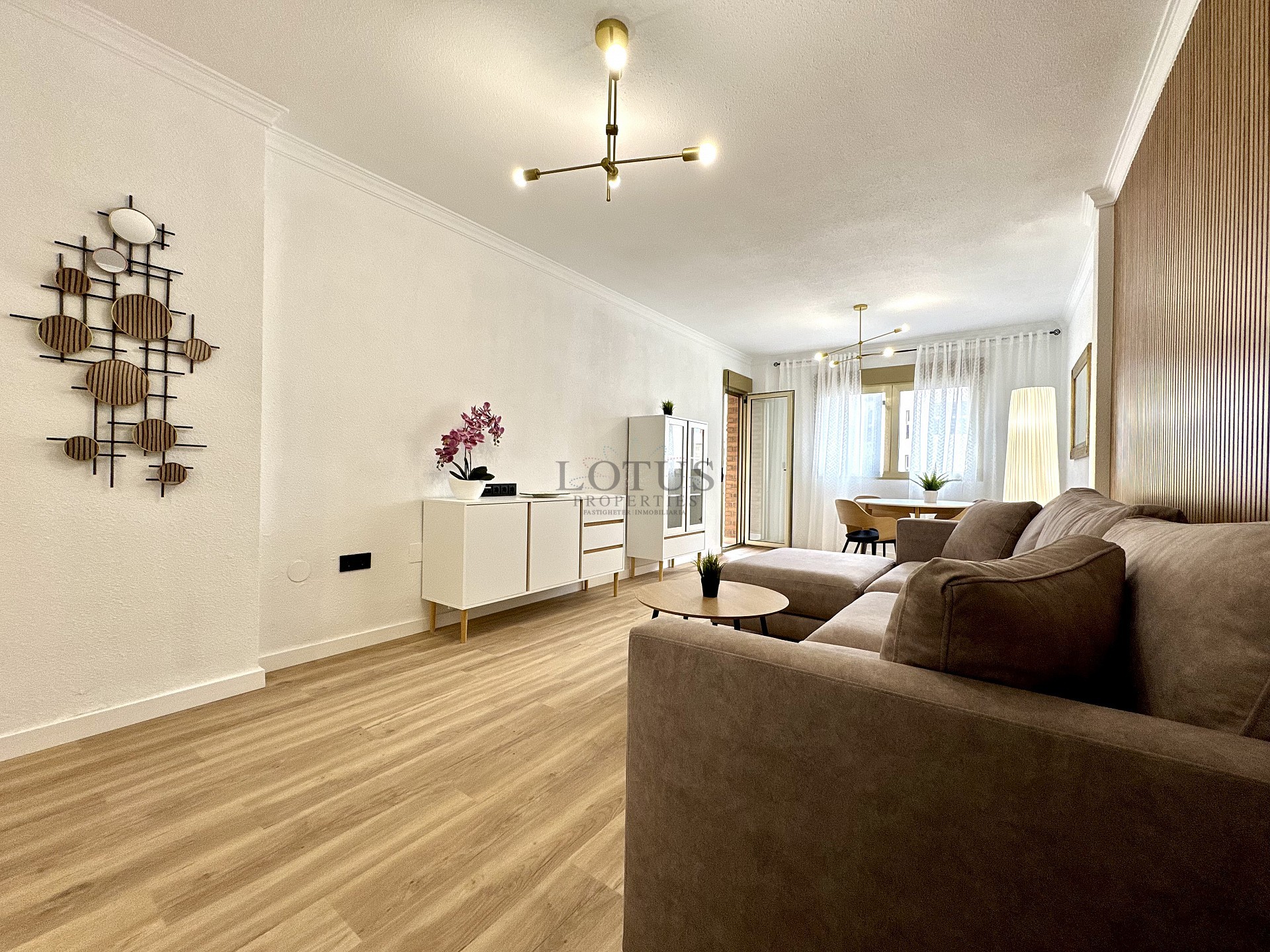 Renoverad med 3 sov, 200 m till havet  - Lotus Properties