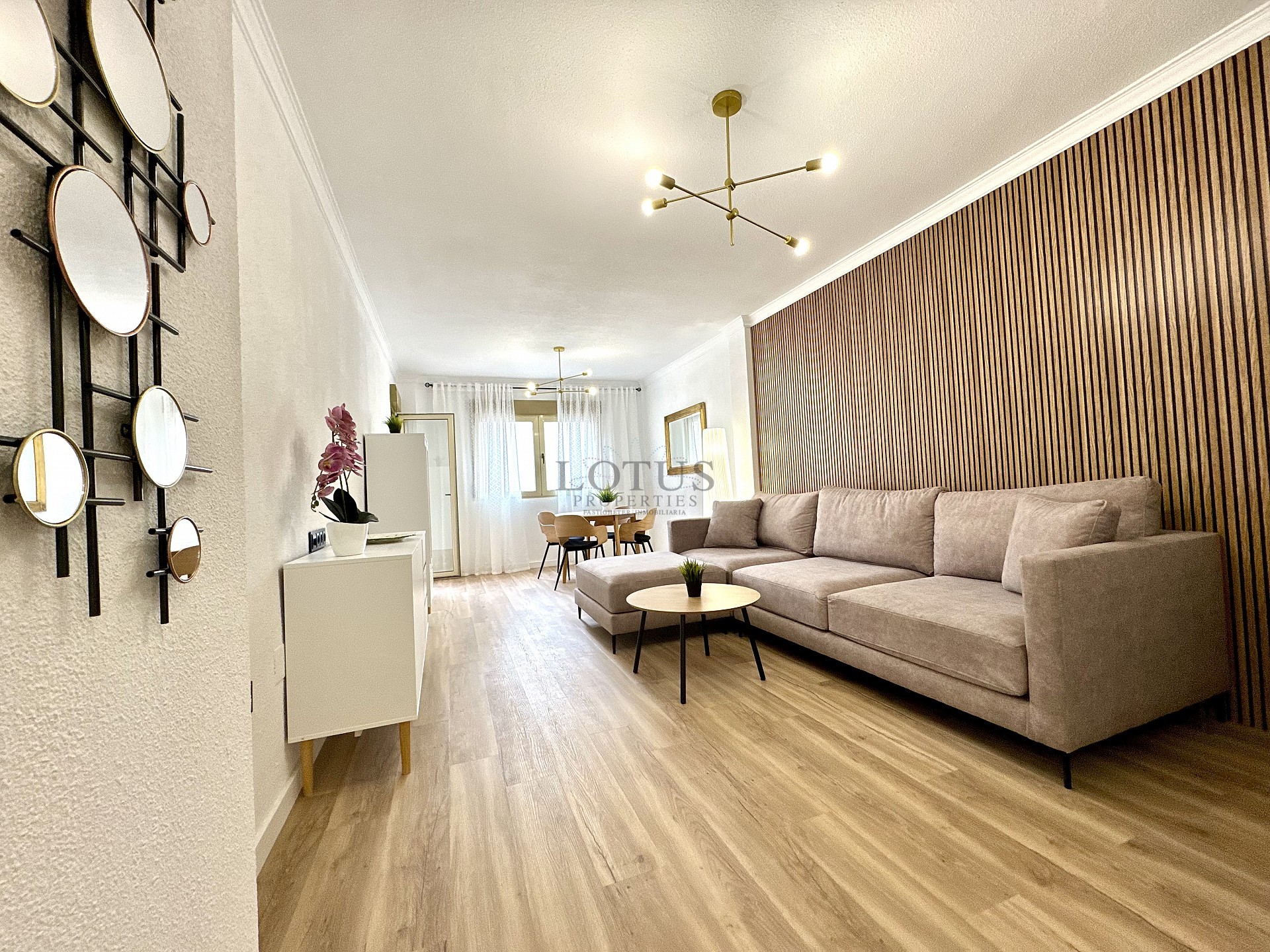 Renoverad med 3 sov, 200 m till havet  - Lotus Properties