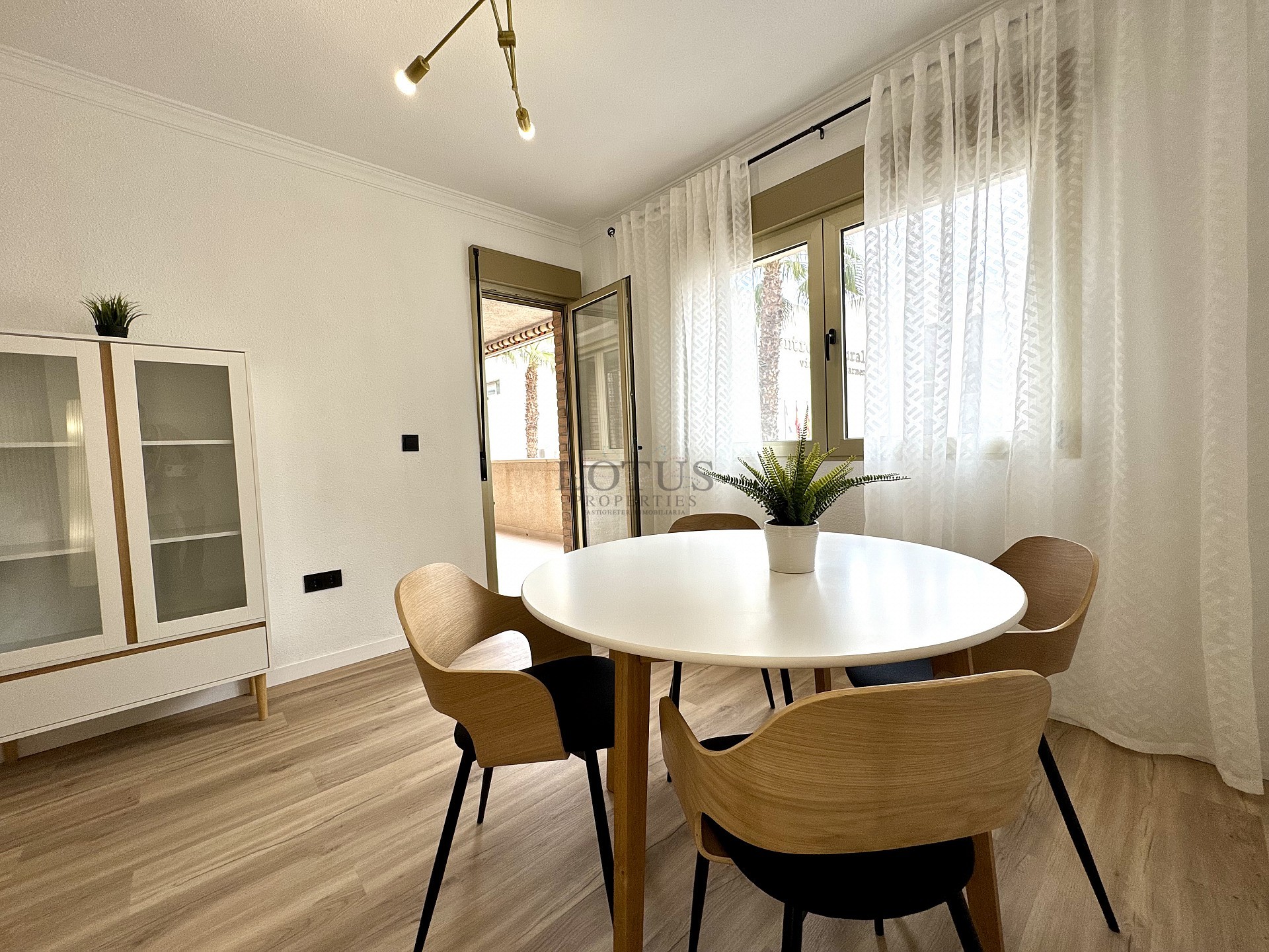 Renoverad med 3 sov, 200 m till havet  - Lotus Properties