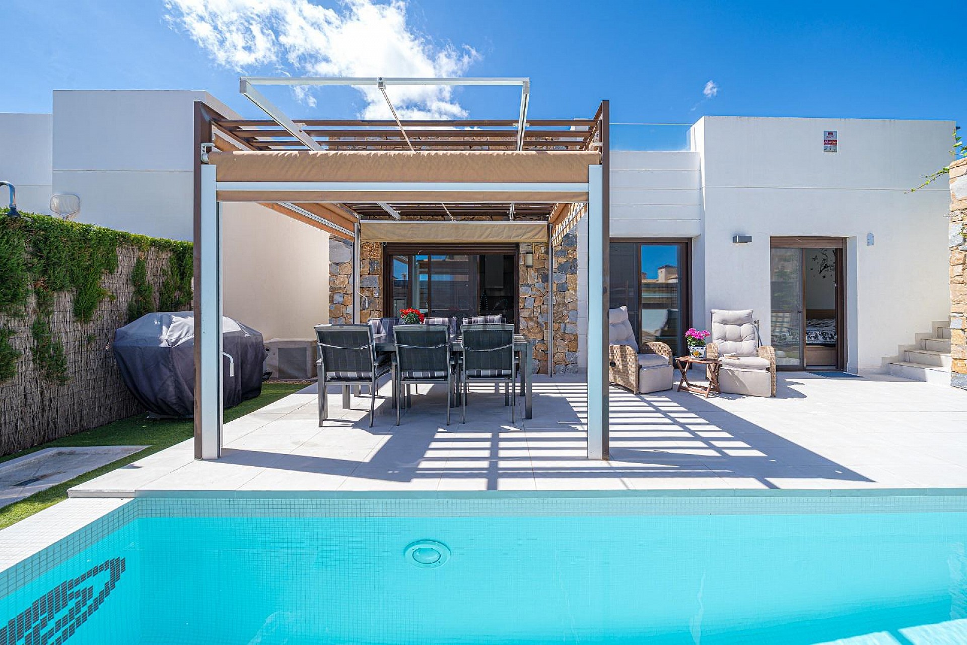 MODERN VILLA WITH 3 BEDROOMS AND 2 BATHROOMS - PRIVATE HEATED SALTWATER POOL - Lotus Properties