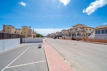 MODERNE VILLA MET 3 SLAAPKAMERS EN 2 BADKAMERS - PRIVÉ VERWARMD ZOUTWATERZWEMBAD - Lotus Properties