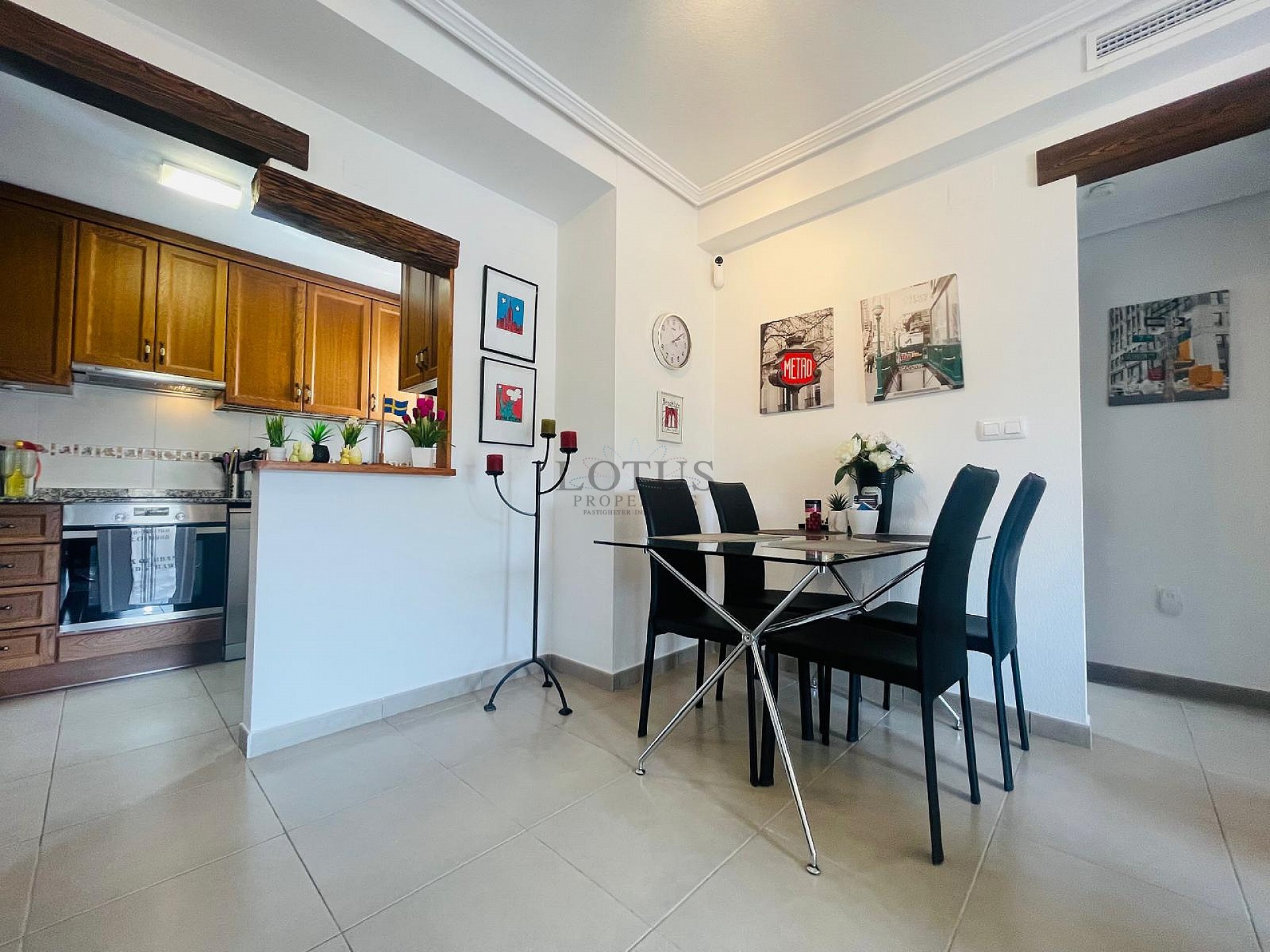 Super bonito ático con azotea en ubicación suroeste en Altos de la Bahía XI - Lotus Properties