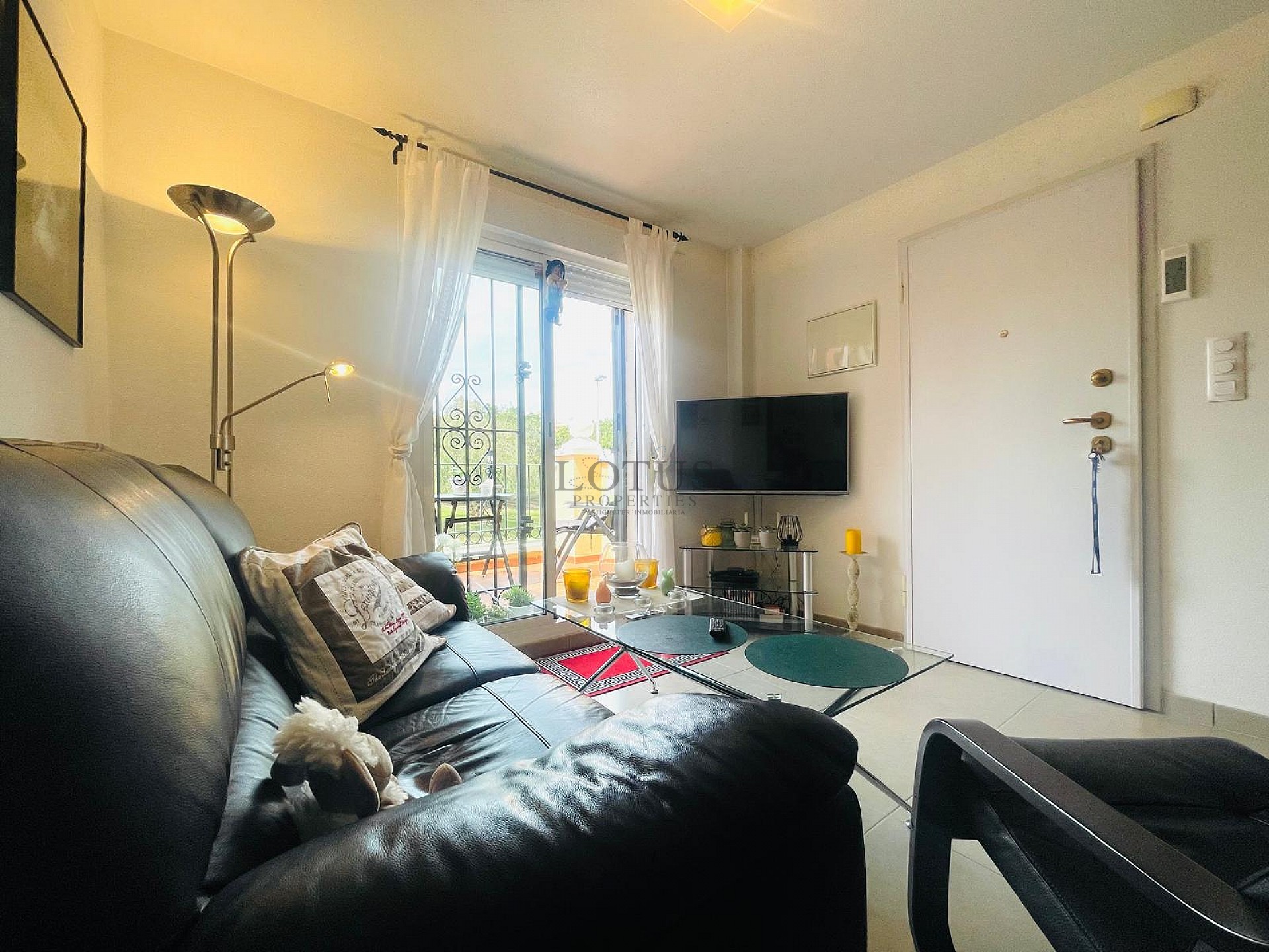 Super bonito ático con azotea en ubicación suroeste en Altos de la Bahía XI - Lotus Properties