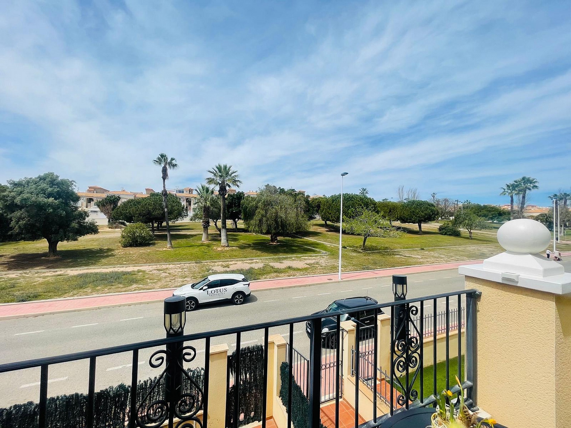 Super bonito ático con azotea en ubicación suroeste en Altos de la Bahía XI - Lotus Properties