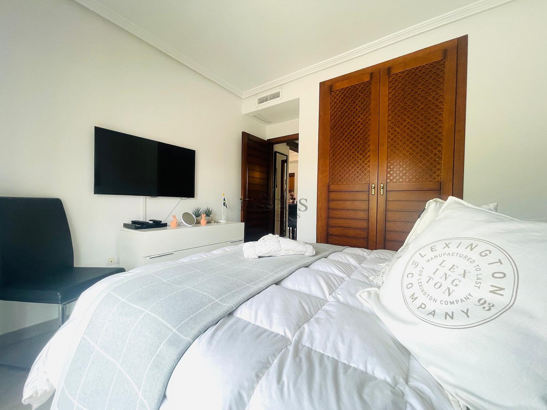 Super bonito ático con azotea en ubicación suroeste en Altos de la Bahía XI - Lotus Properties