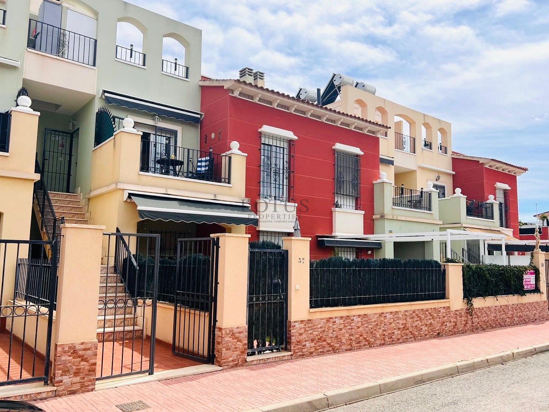 Super bonito ático con azotea en ubicación suroeste en Altos de la Bahía XI - Lotus Properties