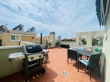 Supermooi penthouse met dakterras op zuidwestelijke locatie in Altos de la Bahia XI - Lotus Properties
