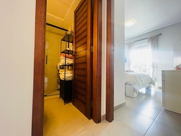 Supermooi penthouse met dakterras op zuidwestelijke locatie in Altos de la Bahia XI - Lotus Properties