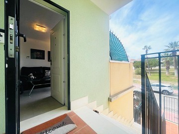 Supermooi penthouse met dakterras op zuidwestelijke locatie in Altos de la Bahia XI - Lotus Properties