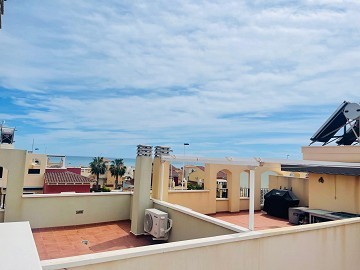 Supermooi penthouse met dakterras op zuidwestelijke locatie in Altos de la Bahia XI - Lotus Properties