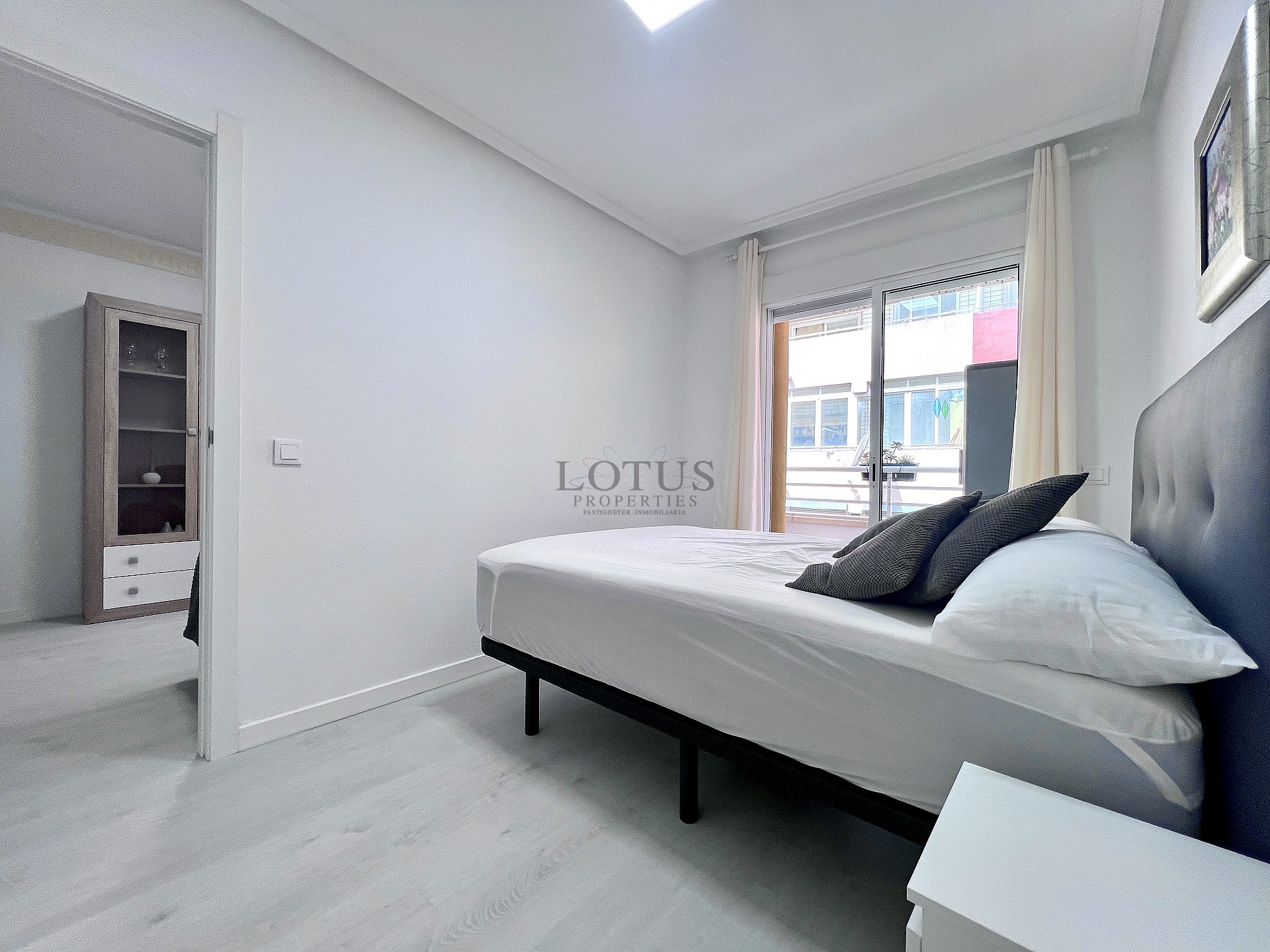 Short term rental 60 meters to Los Locos Beach - Lotus Properties