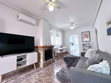 Prachtige hoekwoning op de begane grond in Los Altos - Lotus Properties