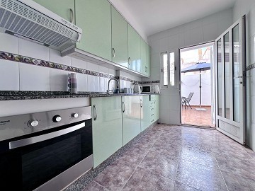 Prachtige hoekwoning op de begane grond in Los Altos - Lotus Properties