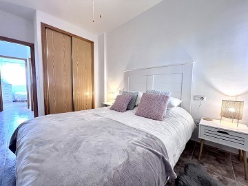Prachtige hoekwoning op de begane grond in Los Altos - Lotus Properties