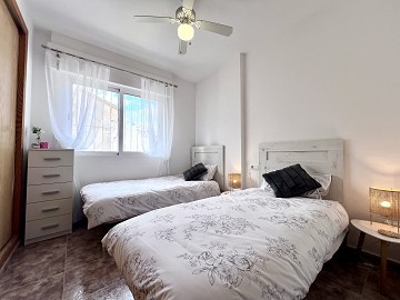Prachtige hoekwoning op de begane grond in Los Altos - Lotus Properties