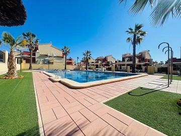 Fantastisch mooi hoekappartement op de begane grond in Altos de la Bahia XI, vlak bij het zwembad! - Lotus Properties