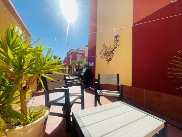 Fantastisch mooi hoekappartement op de begane grond in Altos de la Bahia XI, vlak bij het zwembad! - Lotus Properties