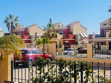 Fantastisch mooi hoekappartement op de begane grond in Altos de la Bahia XI, vlak bij het zwembad! - Lotus Properties