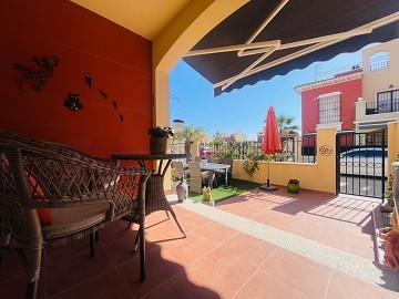 Fantastisch mooi hoekappartement op de begane grond in Altos de la Bahia XI, vlak bij het zwembad! - Lotus Properties