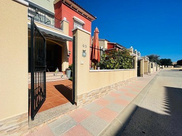 Fantastisch mooi hoekappartement op de begane grond in Altos de la Bahia XI, vlak bij het zwembad! - Lotus Properties