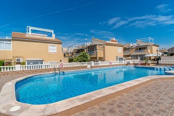 Ático en Bravomar 6 con solárium privado con vistas al mar - Lotus Properties