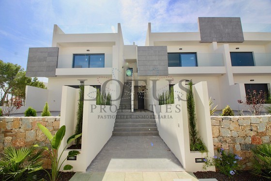 Mark & Dakdekkers met 3 Slaapkamers - Los Balcones  - Lotus Properties