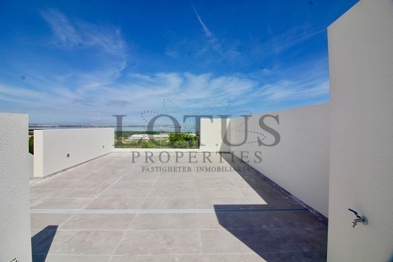 Mark & Dakdekkers met 3 Slaapkamers - Los Balcones  - Lotus Properties