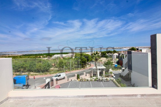 Mark & Dakdekkers met 3 Slaapkamers - Los Balcones  - Lotus Properties