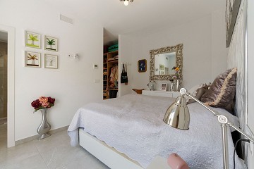 Fantastische moderne villa in Daya Nueva met privézwembad - Lotus Properties