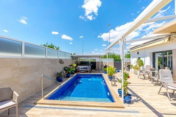 Fantastische moderne villa in Daya Nueva met privézwembad - Lotus Properties