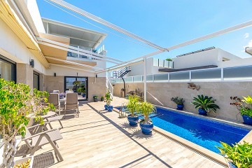 Fantastische moderne villa in Daya Nueva met privézwembad - Lotus Properties