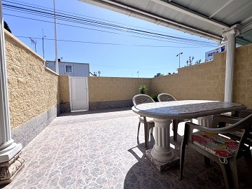 Onlangs gerenoveerd gelijkvloers herenhuis in Torreta - Lotus Properties