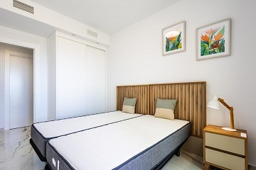 MODERN TAKVÅNING MED FANTASTISK HAVSUTSIKT OCH STOR PRIVAT TAKTERRASS. - Lotus Properties