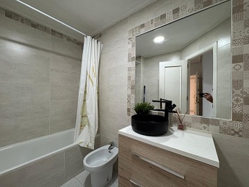 Appartement in het hart van Torrevieja, op slechts 600 meter van de zee - Lotus Properties