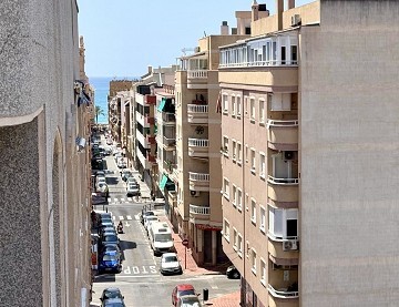 APPARTEMENT MET 3 SLAAPKAMERS EN ZIJKANT UITZICHT OP ZEE OP SLECHTS 450 M VAN PLAYA DEL CURA. - Lotus Properties