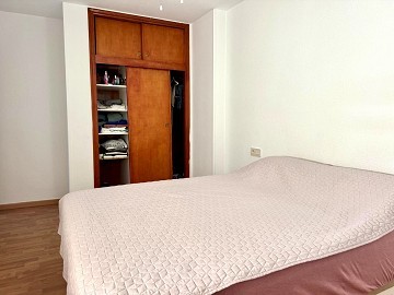 APPARTEMENT MET 3 SLAAPKAMERS EN ZIJKANT UITZICHT OP ZEE OP SLECHTS 450 M VAN PLAYA DEL CURA. - Lotus Properties