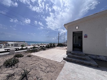 Gerenoveerd huis, eerste lijn strand La Mata - Lotus Properties