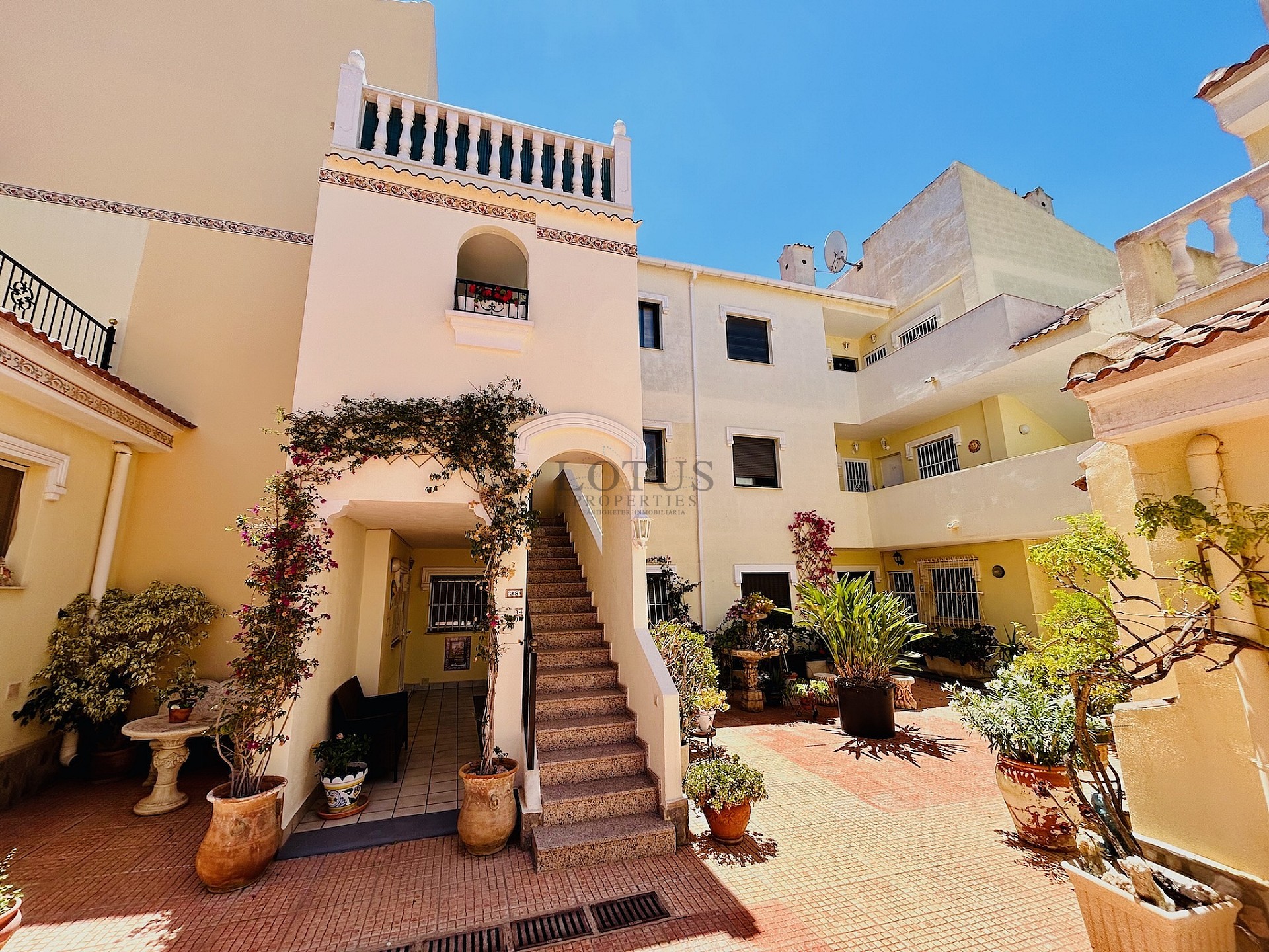 Lägenhet med panoramautsikt i Ciudad Quesada - Lotus Properties