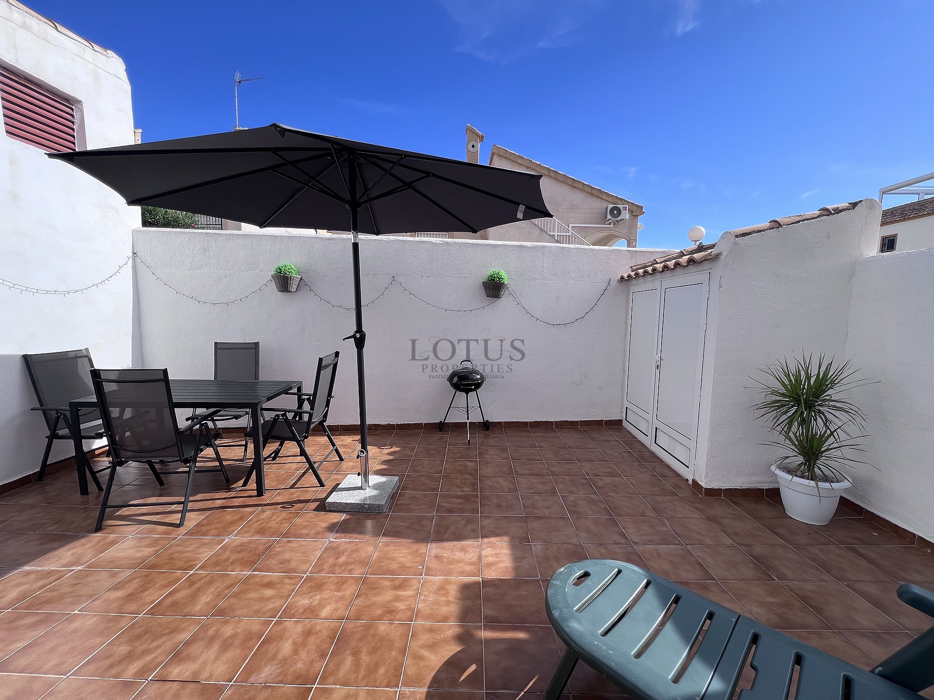 Stunning ground floor semi detached bungalow with garage - Lotus Properties