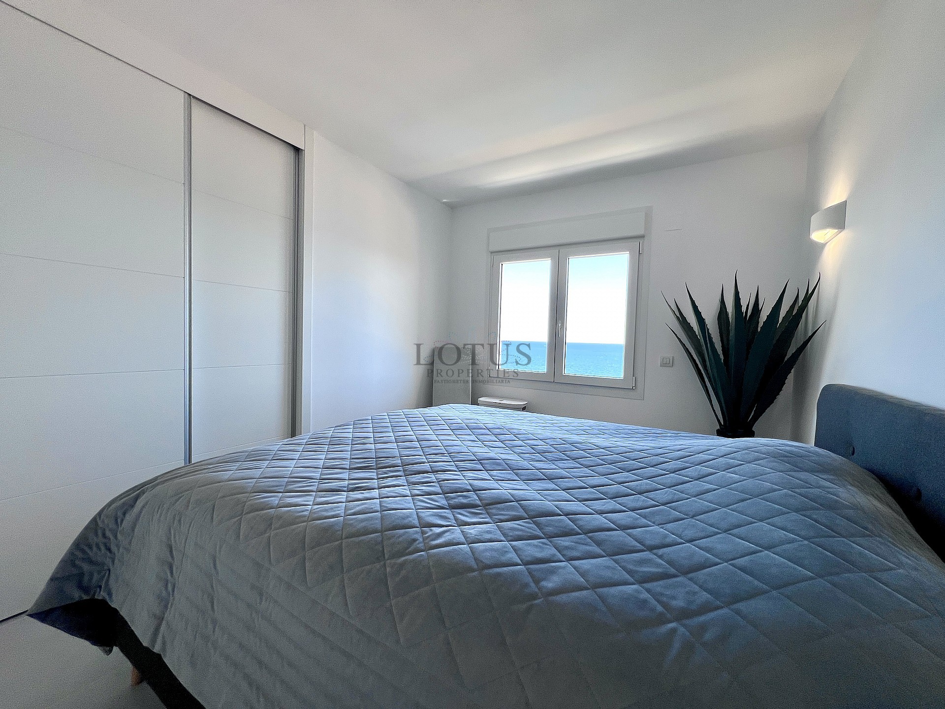 SPECTACULAR PENTHOUSE IN PUNTA PRIMA - Lotus Properties