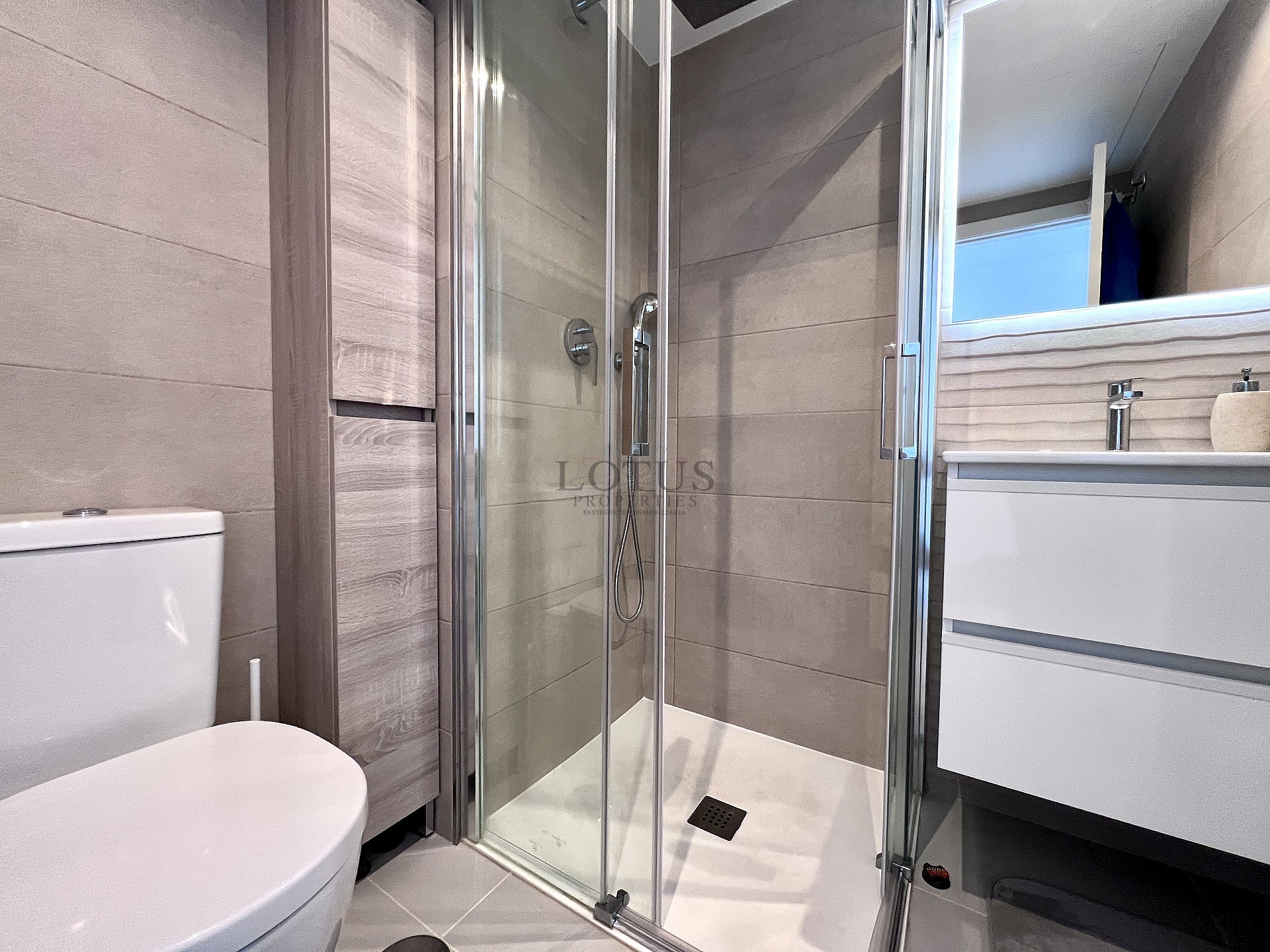 SPECTACULAR PENTHOUSE IN PUNTA PRIMA - Lotus Properties