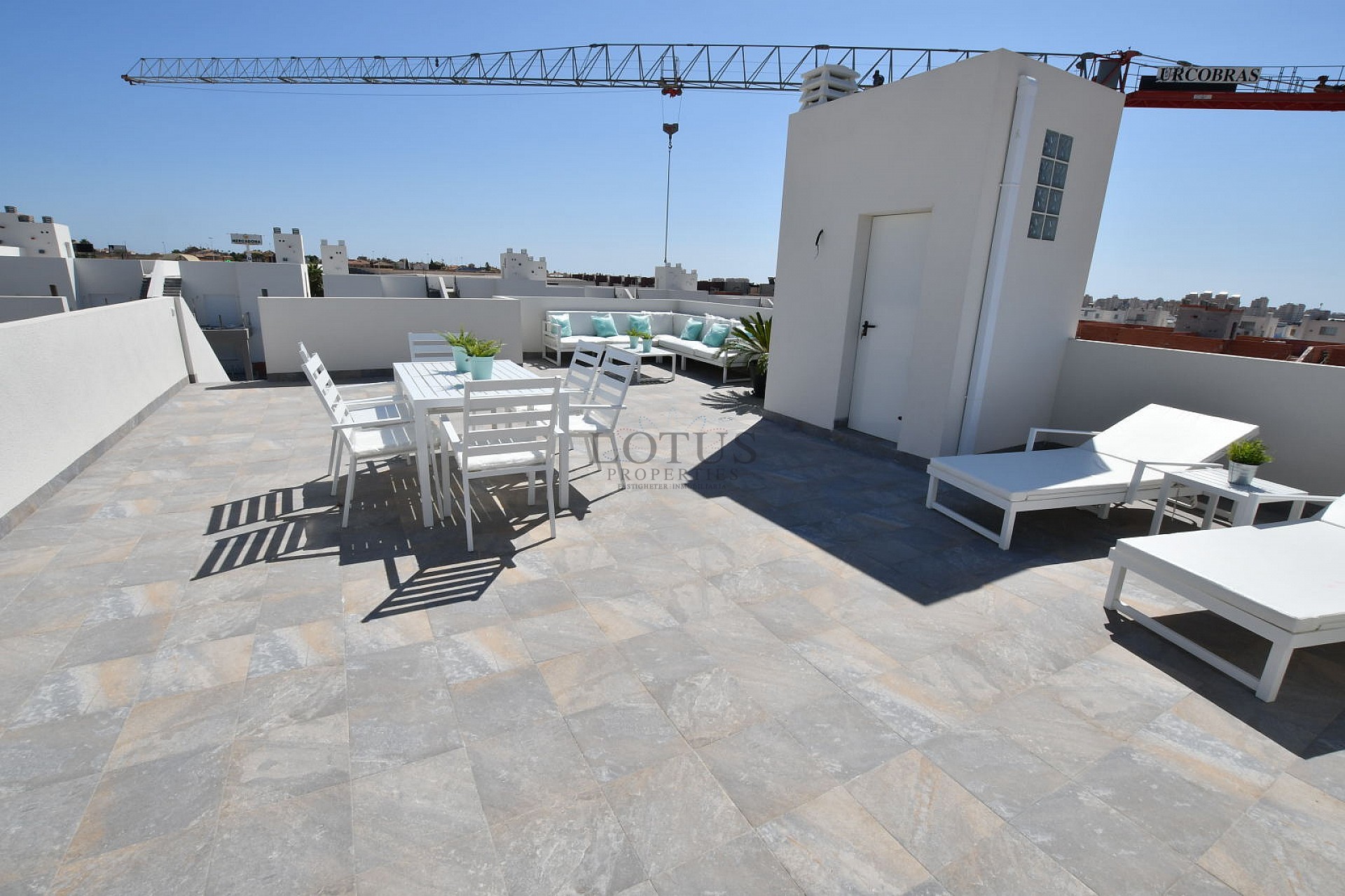 Penthouse in a beautiful residential area of ​​Sol Natura - Lotus Properties