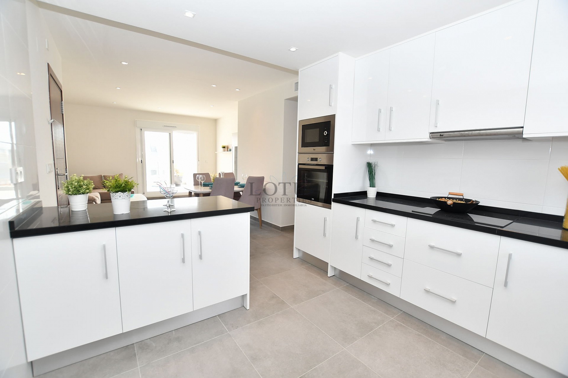 Penthouse in a beautiful residential area of ​​Sol Natura - Lotus Properties