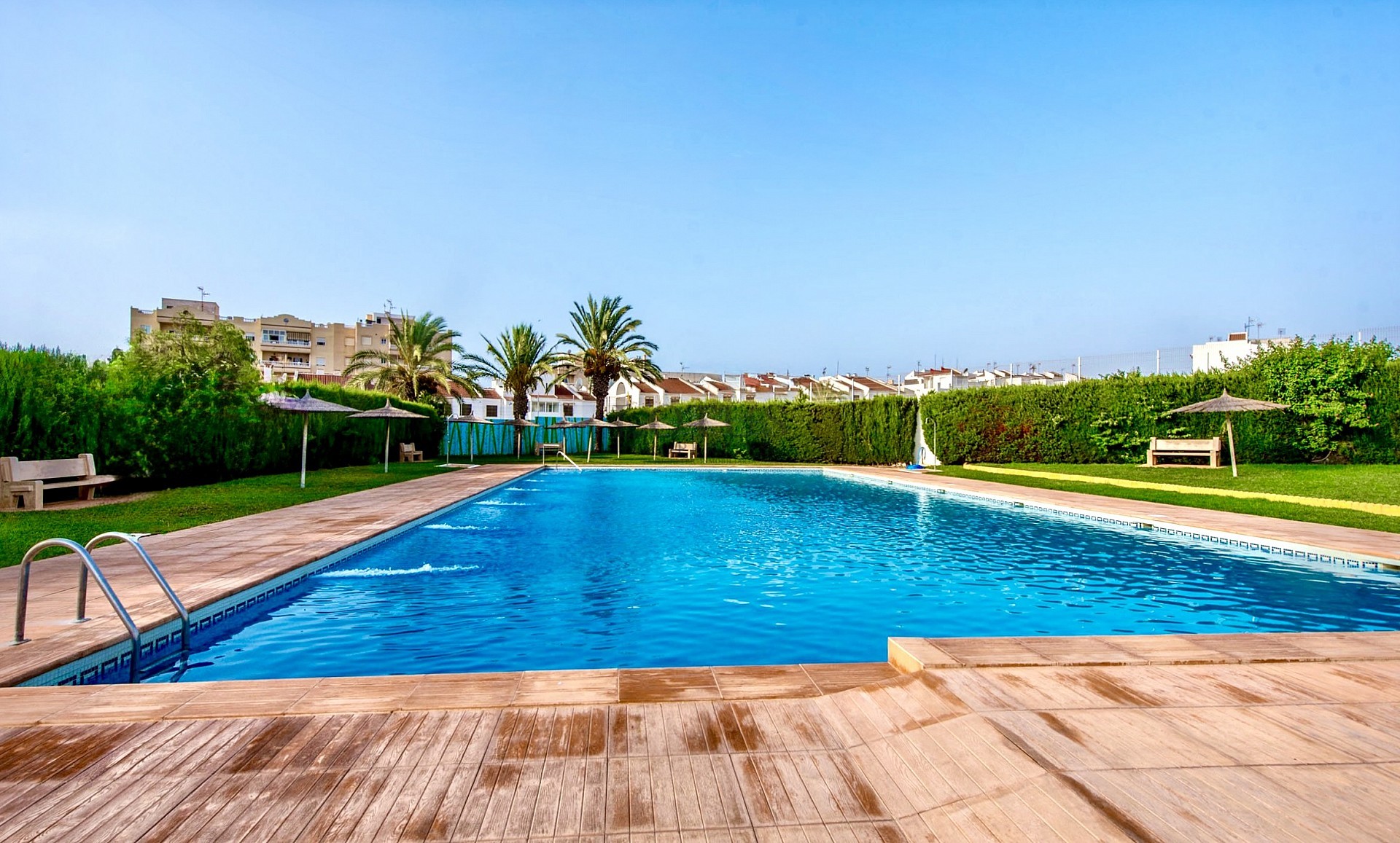 Total nyrenoverat hus i Calas Blancas, Torrevieja - Lotus Properties