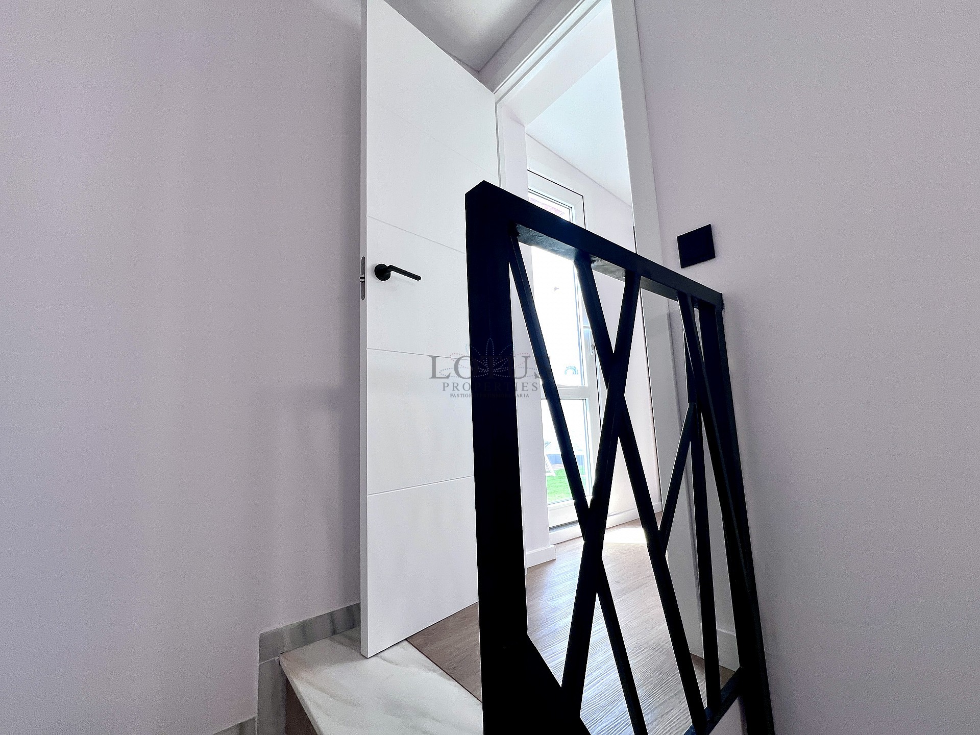 Total nyrenoverat hus i Calas Blancas, Torrevieja - Lotus Properties